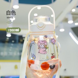 1300ml透明白 (SKU: 17010174 )  + NT$ 152.0  